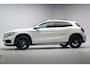 Mercedes-Benz GLA 200 Edition 1 [Camera Trekhaak Panoramadak Stoelverwarming]