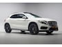 Mercedes-Benz GLA 200 Edition 1 [Camera Trekhaak Panoramadak Stoelverwarming]