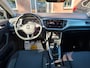Volkswagen T-Roc 1.0 TSI Style Business metallic grijs. o.a. carplay, stoelverwarming, navi, pdc. Zeer netjes.