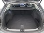 Volkswagen Passat Variant 1.5 eTSI Business NL-AUTO / TREKHAAK / FULL LED / SFEER / KEYLESS / CAMERA / STOELVERW / STUURVERW / CARPLAY