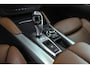 BMW X6 xDrive35i E71 High Executive | 306 pk | 20 inch | Dakraam | Stoelverwarming | Comfortstoelen | Memory | Xenon | Hifi audio | PDC | Navi | Cruise control | Schakelpaddles