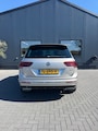 Volkswagen Tiguan 2.0 TSI 4motion R-Line 220pk AUT / Elek. achterklep / Camera / Park assist / Carplay
