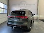 Volkswagen Tiguan 1.5 eHybrid R-Line Edition Panoramadak, Massage Stoelen, Trekhaak