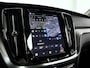 Volvo V60 T6 Plug-in hybrid AWD Essential Bright | SOH 99% | Parkeercamera | Stoel- en Stuurverwarming | Cruise control
