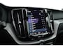 Volvo XC60 2.0 T6 Plug-in hybrid AWD Plus Dark | Trekhaak | Pano | Blis | ACC | 360 Camera | H&K Audio | Mem Stoelen |