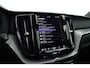 Volvo XC60 2.0 T6 Plug-in hybrid AWD Plus Dark | Trekhaak | Pano | Blis | ACC | 360 Camera | H&K Audio | Mem Stoelen |