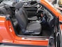 Volkswagen Beetle Cabriolet 1.4 TSI Sound Automaat Airco-ecc Navigatie Stoelverwarming App connect Boekjes Windscherm Extra klokjes Facelift Habanero Orange metallic
