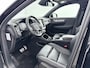 Volvo XC40 B5 AWD R-Design | 20"| Panoramadak | 360 Camera | Elektr. verst. Stoelen | Harman Kardon | Getint Glas | Adaptieve Cruise | BLIS