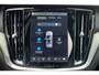 Volvo V60 T8 Plug-in hybrid AWD Ultra Perf. Ed. Dark |DEMO DEAL| Geventileerde voorstoelen met massagefunctie | Panoramisch schuif-/ kanteldak | Head up display | Polestar Motortuning | Bowers & Wilkins High End Audio | 360 graden camera | Geventileerde voorstoelen met massagefunctie | Elektrisch bedienbare voorstoelen met geheugenfunctie | Extra getint glas | Stoel-/ stuurwielverwarming | Verwarmde achterbank | 19'' lichtmetalen velgen | Adaptieve cruise control | BLIS
