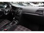 Volkswagen Golf 2.0 TSI GTI / Panoramadak / Camera / Navigatie / 19'' / Dodehoek / CarPlay / Stoelverwarming / DAB / Cruise Control