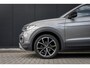 Volkswagen T-Cross 1.5 TSI Style Business R | Camera | BLIS | Beats audio | Dodehoek Detectie | Trekhaak | Keylles | Apple Carplay | 4-season banden | Stoelverwarming | Digidash | 100% Netjes Onderhouden |