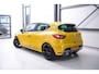 Renault Clio 1.6 R.S. 200 pk | Jaune Sirius | CUP pack | Dealer onderhouden | Camera | Originele staat | Rijklaarpijs |