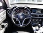 Alfa Romeo Stelvio 2.2d Super | Pano-dak | Lederen bekleding | Schakelflippers | NL Auto |