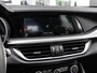Alfa Romeo Stelvio 2.2d Super | Pano-dak | Lederen bekleding | Schakelflippers | NL auto |