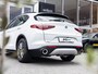 Alfa Romeo Stelvio 2.2d Super | Pano-dak | Lederen bekleding | Schakelflippers | NL auto |