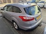 Ford Focus Wagon 1.6 TI-VCT Lease Ti. Schadeauto Motor loopt