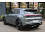 Volkswagen T-Roc 1.5 eTsi R-Line Black Style Pano/IQ.Light/Keyless/Camera/ACC/Elek. klep/20"/Trekhaak wegkl.