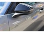 Volkswagen T-Roc 1.5 eTsi R-Line Black Style Pano/IQ.Light/Keyless/Camera/ACC/Elek. klep/20"/Trekhaak wegkl.