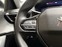 Peugeot 2008 1.2 PureTech Allure Sport (VIRTUAL COCKPIT, APPLE CARPLAY, GROOT NAVI, KEYLESS, 360 CAMERA, STOELVERWARMING, LEDER, SPORTSTOELEN, GETINT GLAS, LM VELGEN, NIEUWSTAAT)