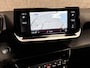 Peugeot 2008 1.2 PureTech Allure Sport (VIRTUAL COCKPIT, APPLE CARPLAY, GROOT NAVI, KEYLESS, 360 CAMERA, STOELVERWARMING, LEDER, SPORTSTOELEN, GETINT GLAS, LM VELGEN, NIEUWSTAAT)