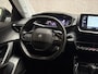 Peugeot 2008 1.2 PureTech Allure Sport (VIRTUAL COCKPIT, APPLE CARPLAY, GROOT NAVI, KEYLESS, 360 CAMERA, STOELVERWARMING, LEDER, SPORTSTOELEN, GETINT GLAS, LM VELGEN, NIEUWSTAAT)