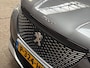Peugeot 2008 1.2 PureTech Allure Sport (VIRTUAL COCKPIT, APPLE CARPLAY, GROOT NAVI, KEYLESS, 360 CAMERA, STOELVERWARMING, LEDER, SPORTSTOELEN, GETINT GLAS, LM VELGEN, NIEUWSTAAT)