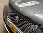 Peugeot 2008 1.2 PureTech Allure Sport (VIRTUAL COCKPIT, APPLE CARPLAY, GROOT NAVI, KEYLESS, 360 CAMERA, STOELVERWARMING, LEDER, SPORTSTOELEN, GETINT GLAS, LM VELGEN, NIEUWSTAAT)