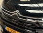 Citroën C5 Aircross 1.6 PureTech Sport 181Pk Automaat (APPLE CARPLAY, BLACK PACK, GROOT NAVI, LEDER, STOELVERWARMING, 360 CAMERA, ADAPTIVE CRUISE, GETINT GLAS, NIEUWSTAAT)