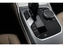 BMW 3-Serie Touring 330e eDrive Edition / Leder / Ambiance / CarPlay / Parkeerhulp V+A / 19'' / Harman Kardon Getint glas / Virtual Cockpit / Stoelverwarming 4x / DAB / Cruise Control