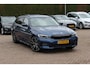 BMW 3-Serie Touring 330e eDrive Edition / Leder / Ambiance / CarPlay / Parkeerhulp V+A / 19'' / Harman Kardon Getint glas / Virtual Cockpit / Stoelverwarming 4x / DAB / Cruise Control