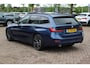 BMW 3-Serie Touring 330e eDrive Edition / Leder / Ambiance / CarPlay / Parkeerhulp V+A / 19'' / Harman Kardon Getint glas / Virtual Cockpit / Stoelverwarming 4x / DAB / Cruise Control
