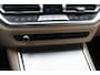 BMW 3-Serie Touring 330e eDrive Edition / Leder / Ambiance / CarPlay / Parkeerhulp V+A / 19'' / Harman Kardon Getint glas / Virtual Cockpit / Stoelverwarming 4x / DAB / Cruise Control