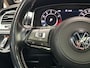 Volkswagen Golf Variant 2.0 TSI 4Motion R 300Pk Automaat (PANORAMADAK, VIRTUAL COCKPIT, APPLE CARPLAY, GROOT NAVI, CAMERA, SPORTSTOELEN, KEYLESS, GETINT GLAS, DYNAUDIO, ADAPTIVE CRUISE, NIEUWSTAAT)