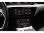 Audi E-tron e-tron 50 quattro Launch edition Black 71 kWh / Panoramadak / Camera / 20'' / Luchtvering / ACC / CarPlay / Navigatie / Stoelverwarming