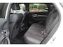 Audi E-tron e-tron 50 quattro Launch edition Black 71 kWh / Panoramadak / Camera / 20'' / Luchtvering / ACC / CarPlay / Navigatie / Stoelverwarming
