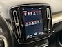 Volvo XC40 1.5 T4 Recharge Inscription 211Pk Automaat (APPLE CARPLAY, GROOT NAVI, MEMORY SEATS, STOELVERWARMING, CAMERA, LEDER, GETINT GLAS, NIEUWE APK, NIEUWSTAAT)