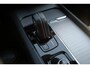 Volvo XC60 2.0 T6 Plug-in hybrid AWD R-Design 340 PK | Panoramadak | Standkachel | Harman Kardon audio | Stoelverwarming / koeling