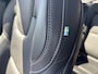 Volvo XC60 2.0 T6 Plug-in hybrid AWD R-Design 340 PK | Panoramadak | Standkachel | Harman Kardon audio | Stoelverwarming / koeling