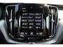 Volvo XC60 2.0 T6 Plug-in hybrid AWD R-Design 340 PK | Panoramadak | Standkachel | Harman Kardon audio | Stoelverwarming / koeling