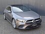 Mercedes-Benz A-klasse 180 Business Solution AMG / PANO / CAMERA / ENZ.