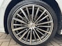 Volkswagen Golf 1.5 TSI Life Business / ACC / Full LED / Camera / Massage sportzetels .