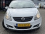 Opel Corsa 1.4-16V Color Edition Rijklaar ! Incl. beurt en APK | 6m garantie | Airco | Cruise | 17" black | keurige auto!