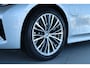 BMW 3-Serie Touring 330 e Luxury Line ''OP AFSPRAAK'' | Driving Professional | Head-up | Trekhaak | Camera | Stoelverwarming | Elektr. Klep | Adapt. Cruise | Navi | Carplay | Climate 3 zone | 18 Inch