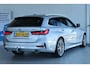 BMW 3-Serie Touring 330 e Luxury Line ''OP AFSPRAAK'' | Driving Professional | Head-up | Trekhaak | Camera | Stoelverwarming | Elektr. Klep | Adapt. Cruise | Navi | Carplay | Climate 3 zone | 18 Inch