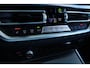 BMW 3-Serie Touring 330 e Luxury Line ''OP AFSPRAAK'' | Driving Professional | Head-up | Trekhaak | Camera | Stoelverwarming | Elektr. Klep | Adapt. Cruise | Navi | Carplay | Climate 3 zone | 18 Inch