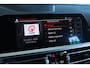 BMW 3-Serie Touring 330 e Luxury Line ''OP AFSPRAAK'' | Driving Professional | Head-up | Trekhaak | Camera | Stoelverwarming | Elektr. Klep | Adapt. Cruise | Navi | Carplay | Climate 3 zone | 18 Inch