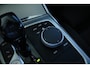 BMW 3-Serie Touring 330 e Luxury Line ''OP AFSPRAAK'' | Driving Professional | Head-up | Trekhaak | Camera | Stoelverwarming | Elektr. Klep | Adapt. Cruise | Navi | Carplay | Climate 3 zone | 18 Inch