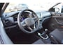 Volkswagen T-Cross Life Edition | 'App-Connect' draadloze smartphone integratie | Achterlichten LED | Afstandscontrolesysteem (Front Assist)