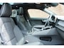 Polestar 2 Long Range Single Motor Prime 82 kWh | Adaptieve Cruise Control | Pilot Assist | Harman/Kardon Audiosysteem | Panoramisch Dak | Elektrisch Verstelbare Voorstoelen | Keyless Entry | Digital Key | Extra Getint Glas | Stoelverwarming | Stuurwielverwarming