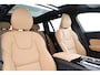 Volvo V60 T8 PLUG-IN HYBRID AWD ULTRA DARK *FULL OPTIONS!* -PANO.DAK|BOWERS&WILKINS|GEVENT.LEDER+MASSAGE|360°CAM|HEAD-UP DISP.|TREKHAAK|19"